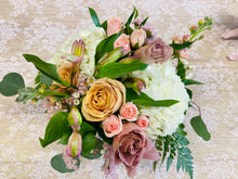 Load image into Gallery viewer, The Petite, Everday Floral Arrangement
